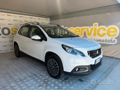 Usata Peugeot 2008 Active 75 CV (55 kW) 2018 Bianco SUV