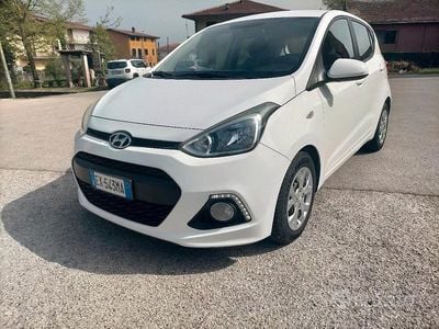 Usata Hyundai i10 Classic 67 CV (49 kW) 2014 Bianco Utilitaria