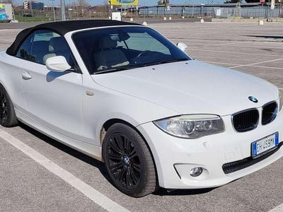 Usata BMW 120 Cabriolet Efficient Dynamics 177 CV (130 kW) 2011 Bianco Cabrio