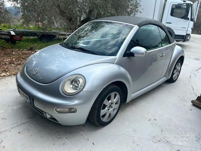 usata VW Beetle newcabrio