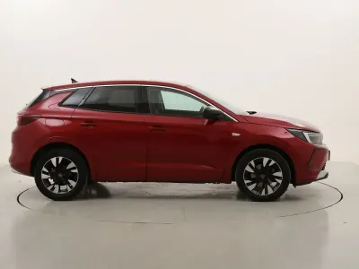 Usata Opel Grandland X Business Elegance 131 CV (96 kW) 2023 Rossorosso SUV