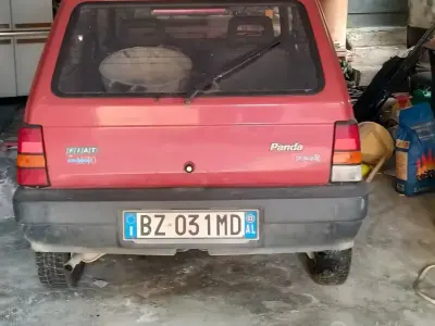 Usata Fiat Panda Young 54 CV (39 kW) 2002 Rosso Berlina