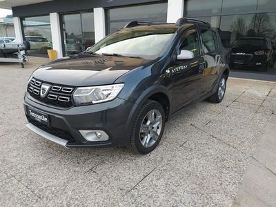 Usata Dacia Sandero Comfort 95 CV (69 kW) 2019 Grigio