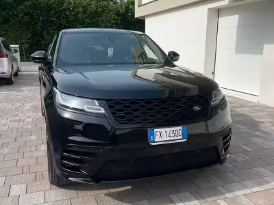 Usata Land Rover Range Rover Velar R-Dynamic 241 CV (177 kW) 2019 Nero SUV
