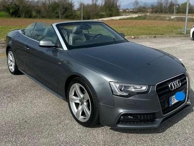 Usata Audi A5 Cabriolet S-Line 177 CV (130 kW) 2013 Grigio Cabrio