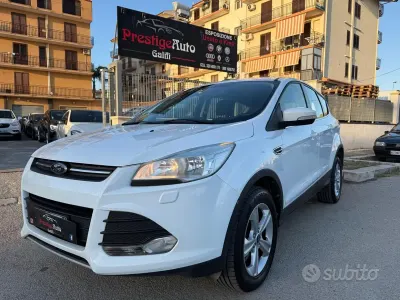 Usata Ford Kuga Business Edition 140 CV (102 kW) 2014 Bianco SUV