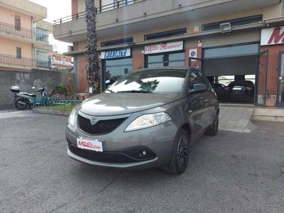 usata Lancia Ypsilon 1.2 69 cv S Platinum iva esposta