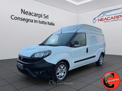 Usata Fiat Doblò 105 CV (77 kW) 2021 Bianco pastello Monovolume