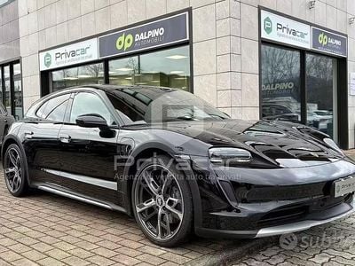 Usata Porsche Taycan Cross Turismo 300 kW (408 CV) 2021 Nero Station wagon