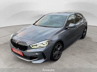 Usata BMW 116 M Sport 116 CV (85 kW) 2021 Grigio Utilitaria