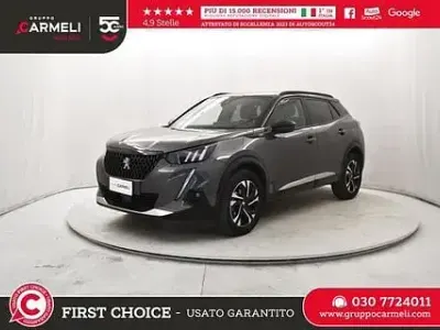 Usata Peugeot 2008 GT 131 CV (96 kW) 2022 Grigio SUV