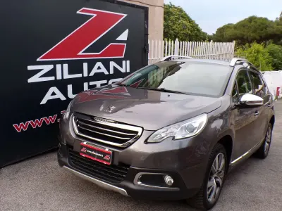 Usata Peugeot 2008 99 CV (72 kW) 2016 Grigio SUV