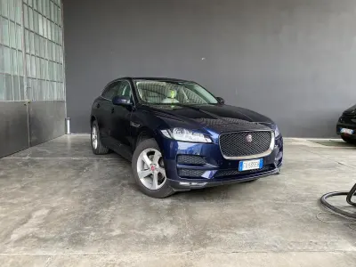 Usata Jaguar F-Pace 180 CV (132 kW) 2019 Blu SUV