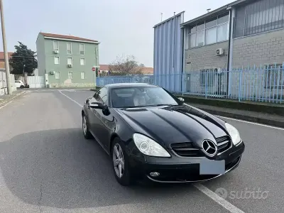 Usata Mercedes SLK200 163 CV (119 kW) 2004 Nero Cabrio