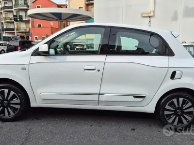 Usata Renault Twingo Signature 65 CV (47 kW) 2020 Bianco Utilitaria