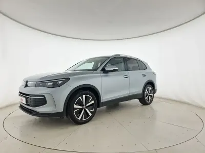 Usata VW Tiguan Edition 150 CV (110 kW) 2024 Dolphin grey metallizzato SUV