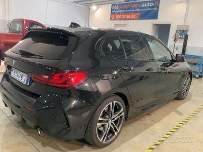 Begagnad BMW 118 M Sport 150 HK (110 kW) 2021 Svart Halvkombi