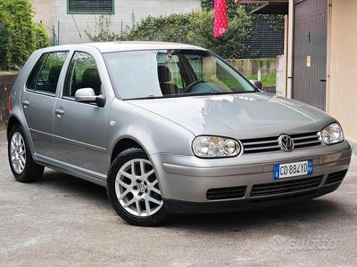 Usata VW Golf IV Highline 105 CV (77 kW) 2003 Grigio Berlina