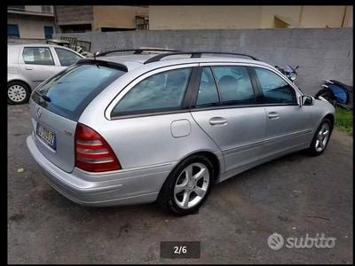 Usado Mercedes 220 95 CV (69 kW) 2004 Familiar