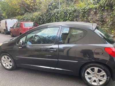 Usata Peugeot 207 90 CV (66 kW) 2008 Nero Berlina