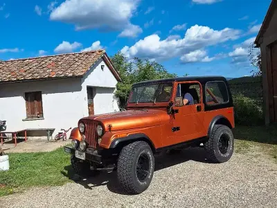 Usata Jeep CJ 1981 Marrone SUV