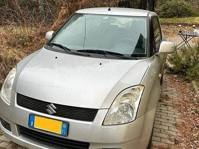 Usata Suzuki Swift GL 92 CV (67 kW) 2006 Grigio Utilitaria