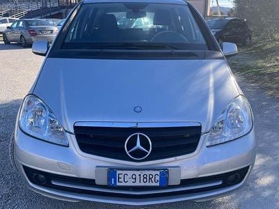 Usata Mercedes A160 81 CV (59 kW) 2010 Grigio Utilitaria