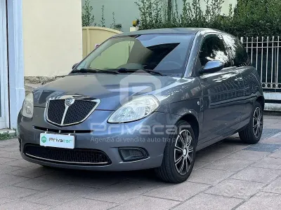 Usata Lancia Ypsilon 60 CV (44 kW) 2008 Grigio Utilitaria