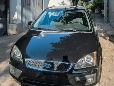 Usata Ford Focus 90 CV (66 kW) 2006 Nero Berlina