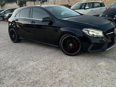 Usata Mercedes A180 Premium 108 CV (79 kW) 2016 Nero Berlina