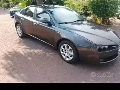 Usata Alfa Romeo 159 160 CV (117 kW) 2005 Bluazzurro Berlina