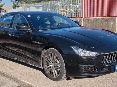 Begagnad Maserati Ghibli 275 HK (202 kW) 2018 Svart Sedan