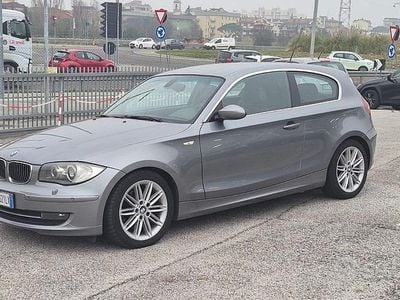 Grigio Usata 2008 BMW 120 Utilitaria | 2650 € (Super prezzo)