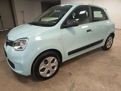 Usata Renault Twingo Life 30 kW (42 CV) 2023 Blue shopping Utilitaria