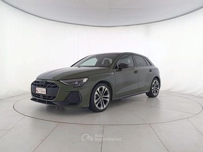 Usata Audi A3 S-Line 150 CV (110 kW) 2025 Verde distretto metallizzato Berlina