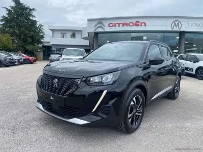 Usata Peugeot 2008 Allure 131 CV (96 kW) 2023 Nero SUV