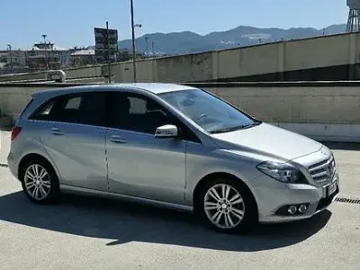 Usata Mercedes B180 109 CV (80 kW) 2012 Utilitaria