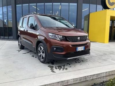 Begagnad Peugeot Rifter GT 131 HK (96 kW) 2021 Orange Minibuss