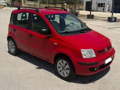 Usata Fiat Panda 69 CV (50 kW) 2005 Rosso Utilitaria