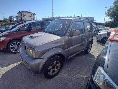 Usata Suzuki Jimny 86 CV (63 kW) 2007 Grigio SUV