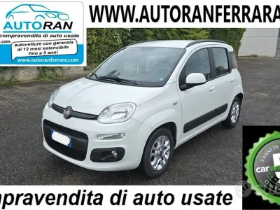 Usata Fiat Panda Lounge 69 CV (50 kW) 2016 Bianco Utilitaria