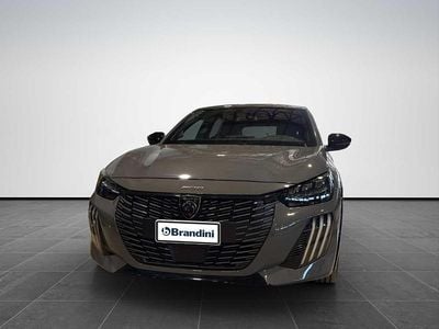 Usata Peugeot e-208 GT 114 kW (156 CV) 2025 Grigio Utilitaria