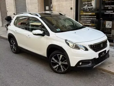 Usata Peugeot 2008 120 CV (88 kW) 2018 Bianco SUV