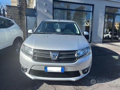 Usata Dacia Sandero Ambiance 90 CV (66 kW) 2016 Grigio Berlina