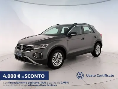 Usata VW T-Roc Life 150 CV (110 kW) 2025 Indium grey metallizzato nero SUV