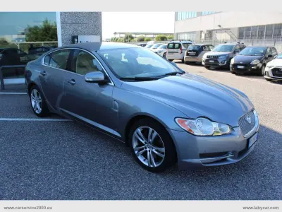Usata Jaguar XF Premium Luxury 207 CV (152 kW) 2009 Grigio Berlina
