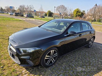 Usata Mercedes A180 Business 116 CV (85 kW) 2019 Nero Berlina