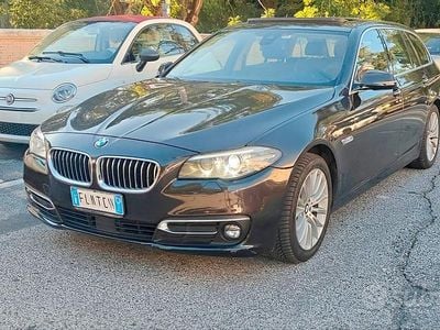 Usata BMW 520 Luxury Line 190 CV (139 kW) 2015 Grigio Station wagon