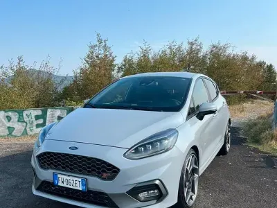 Usata Ford Fiesta ST 200 CV (147 kW) 2019 Grigio Utilitaria