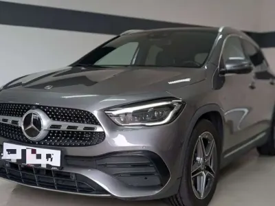 Usata Mercedes GLA220 Premium 190 CV (139 kW) 2021 Grigio SUV